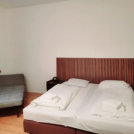 Floridsdorfer Apartment - Free Highspeed-Internet Viena Exterior foto