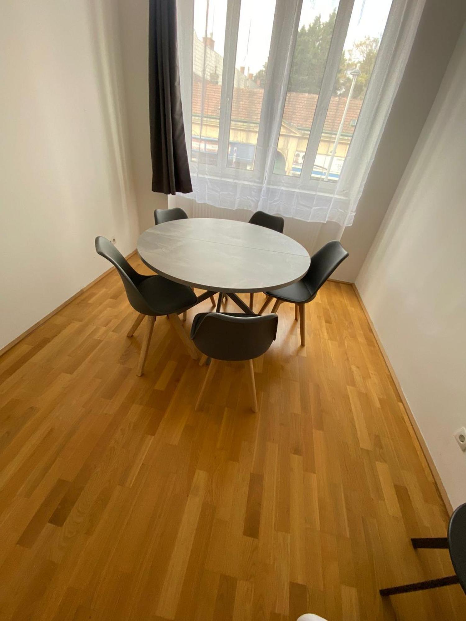 Floridsdorfer Apartment - Free Highspeed-Internet Viena Exterior foto